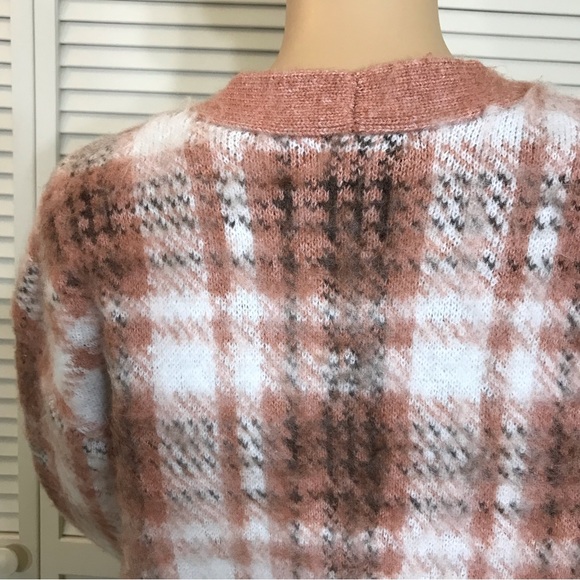 NWT Cupcakes & Cashmere Brushed Cropped Boyfriend Cardigan - Picture 7 of 14